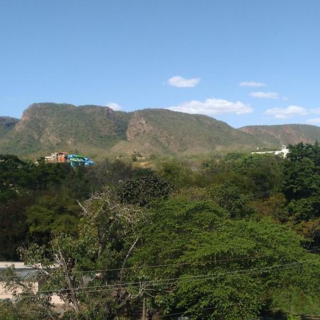 Aguas Da Serra Com Acesso Ao Rio E Vista Pra Serra Rio Quente Bagian luar foto